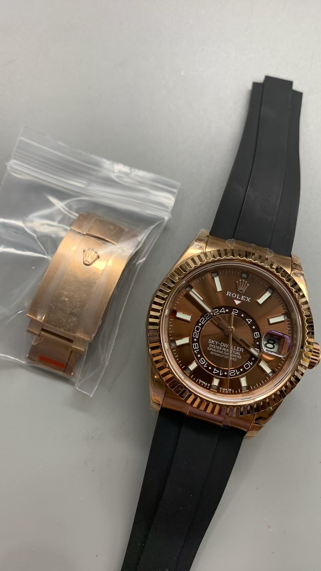 (image for) Noob Factory Rolex Sky-Dweller 336235 Rose Gold Case Chocolate Dial Black Rubber Band