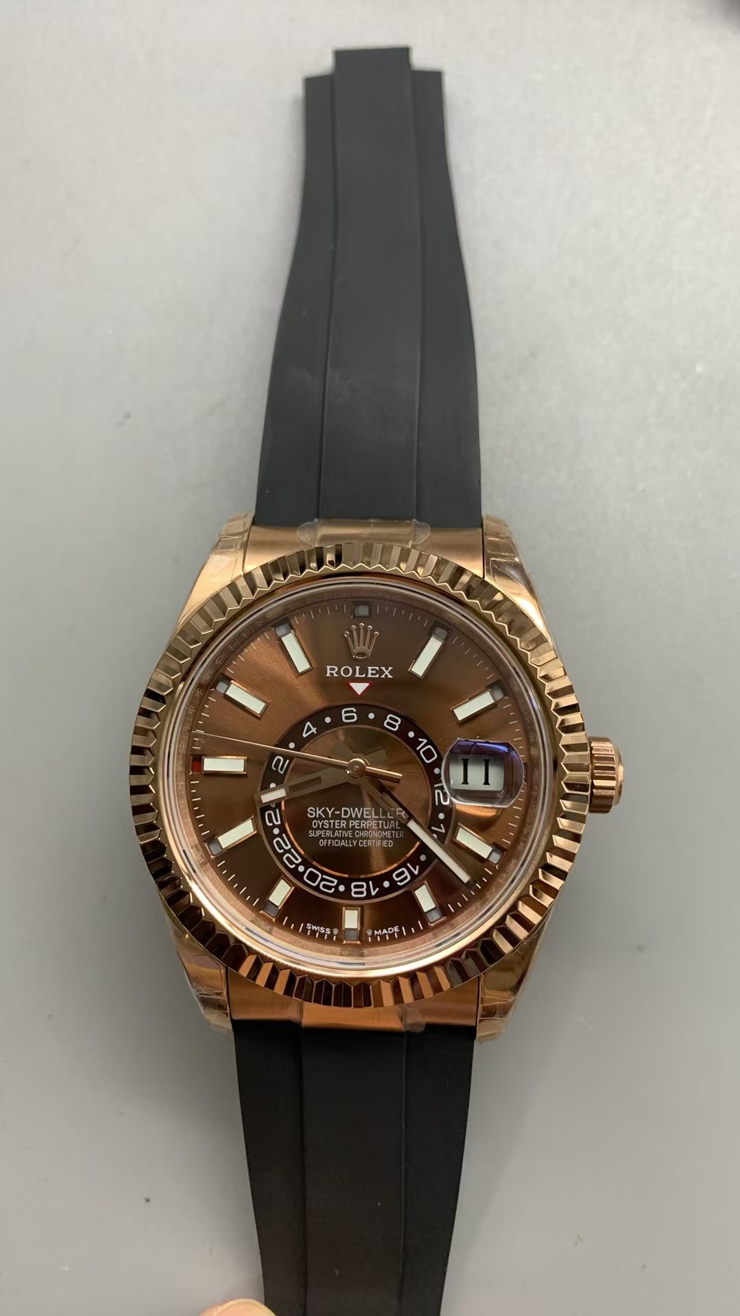 (image for) Noob Factory Rolex Sky-Dweller 336235 Rose Gold Case Chocolate Dial Black Rubber Band