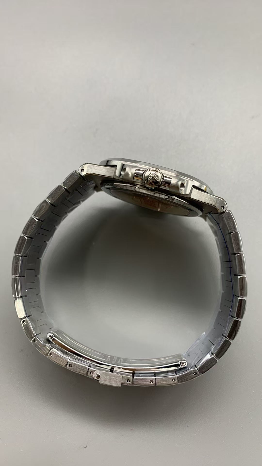 (image for) DDF Patek Philippe Nautilus 5711 Blue Dial Super Clone 330 Movement with Hacking Seconds
