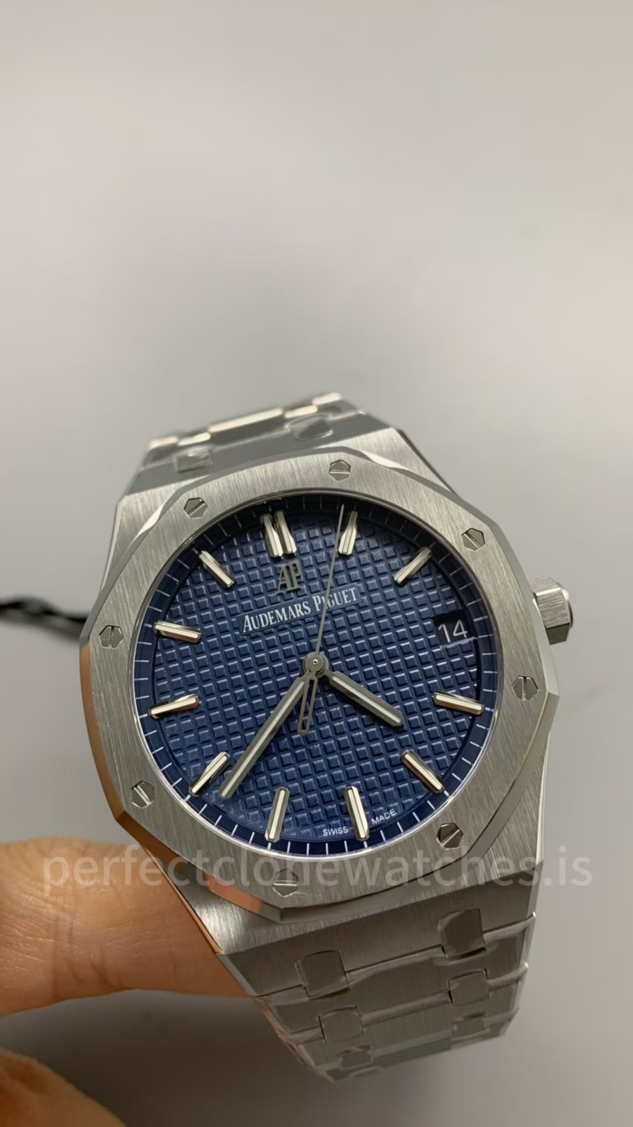 (image for) ZF Audemars Piguet Royal Oak 15500 Free-Sprung Clone 4302 Movement Blue Dial