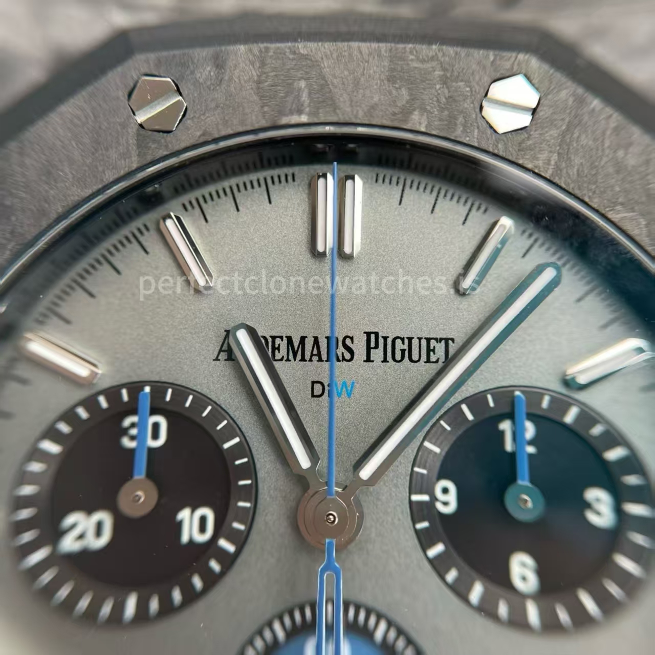 (image for) DiW Voidline Audemars Piguet Royal Oak Chrono 26240 Grewhawk Free-Sprung 4401 Movement