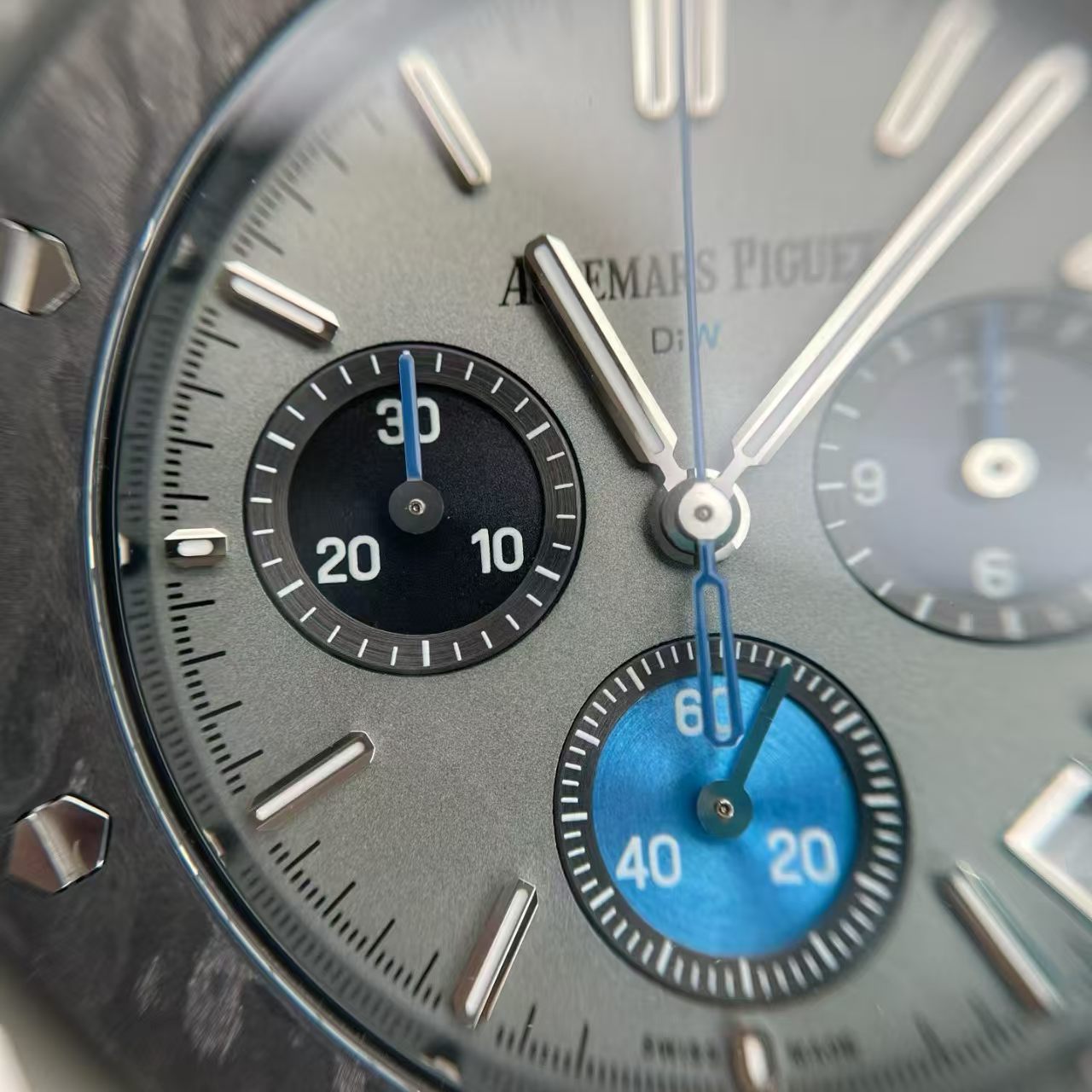 (image for) DiW Voidline Audemars Piguet Royal Oak Chrono 26240 Grewhawk Free-Sprung 4401 Movement
